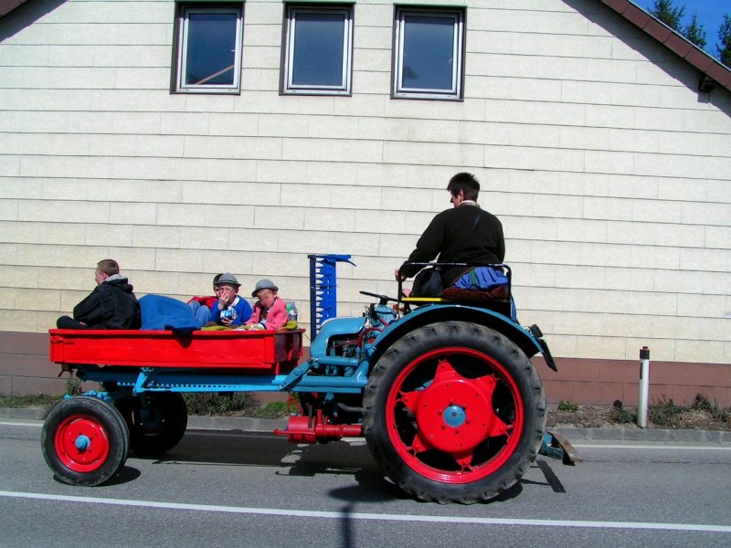  Familienausflug ; anlsslich der Oldtimertraktorenrundfahrt in St. Martin/Innkr.; 080330