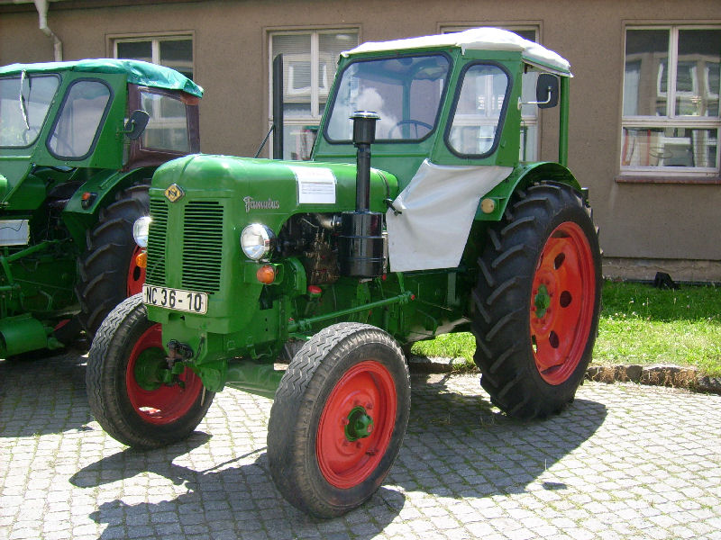 Famulus RS 14/36 W auf dem Gelnde der TU Landtechnik Dresden zum Hoffest der Dresdener Landtechnikfreunde. 