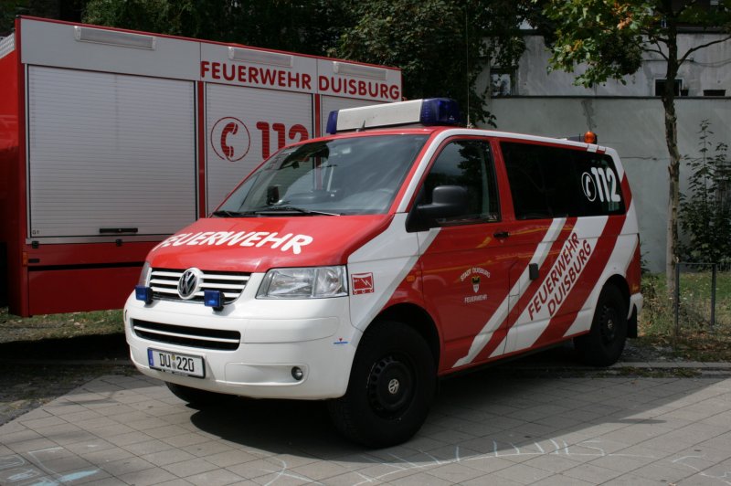 Feuerwehr Duisburg
ELW
VW
DU 220