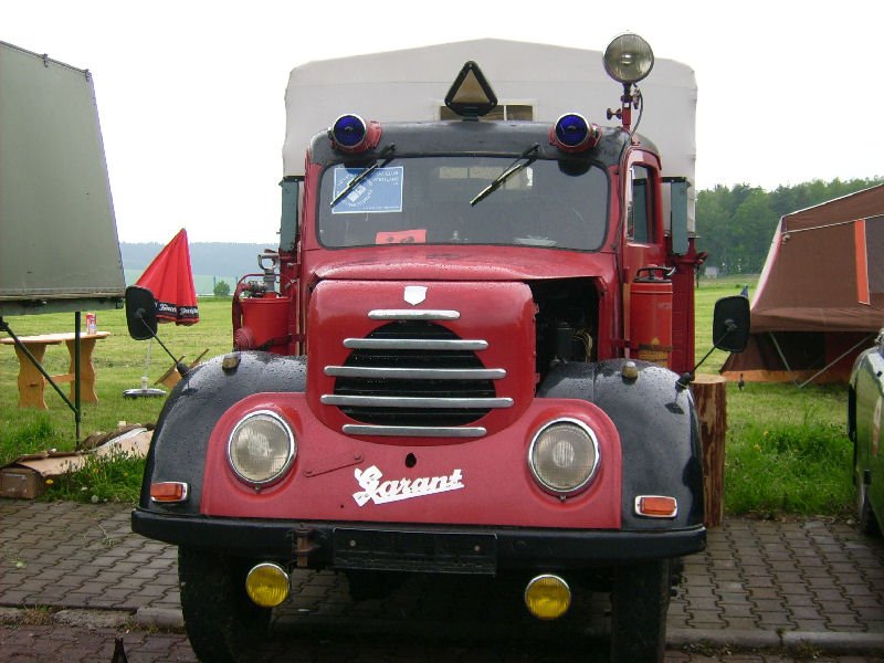 Feuerwehr Garant K30 beim IFA Oldtimertreffen in Auerbach Rebesgrn