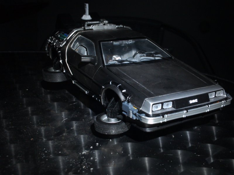 flying DeLorean. Modell Zurck in die Zukunft Teil 2