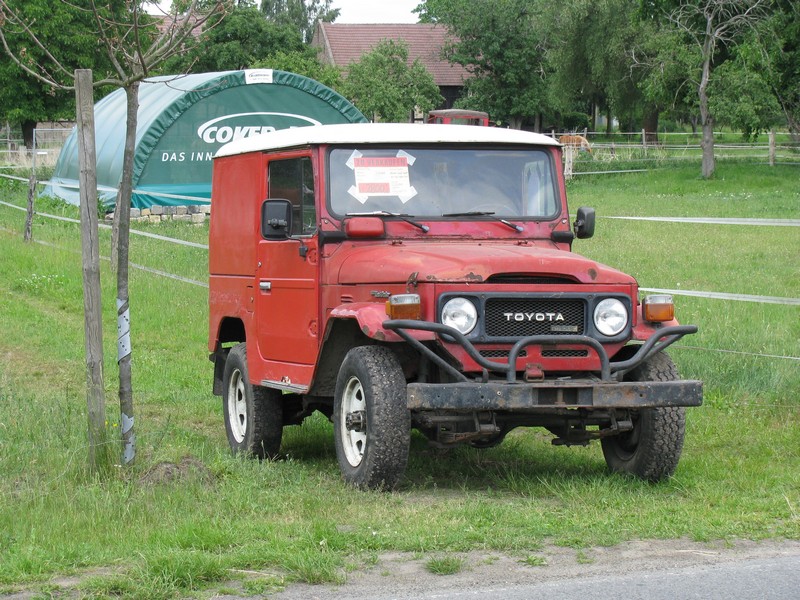 Gelndewagen TOYOTA Landcruiser, Baureihe J 40, der Baujahre 1960 - 1981,Paaren/Brandenburg 01.06.2009