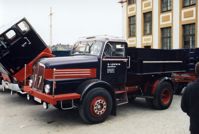 IFA Z6 als Dreiseitenkipper in Werdau.