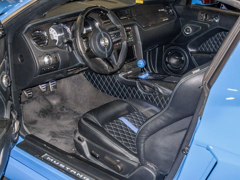 Interieur eines Ford Mustang, gesehen auf dem Auto Motor und Tuning Show,  März 2014 