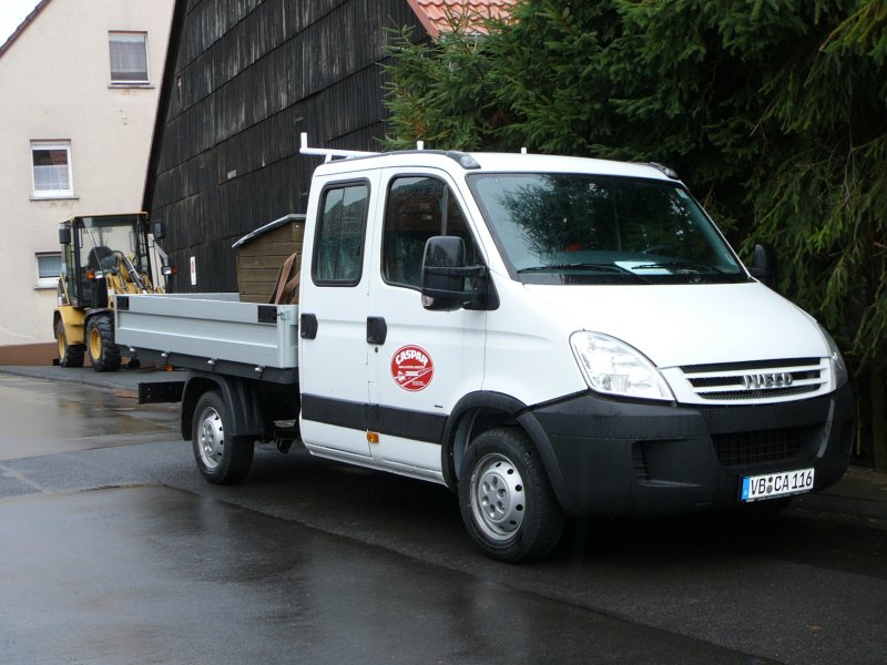 Iveco Daily 23 HDI Doppelkabiner mit Ladepritsche am 19.08.08 in 36100 Petersberg - Marbach