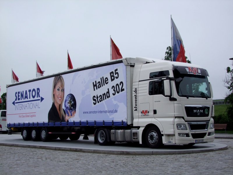 MAN TGX18.480 steht vor den Toren der Transport-Logistic in Mnchen; 090515