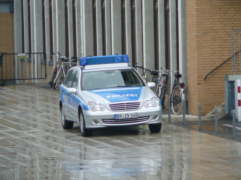 Mercedes C-Klasse der Bundespolizei am 16.03.2008 am Bahnhof Wolfsburg