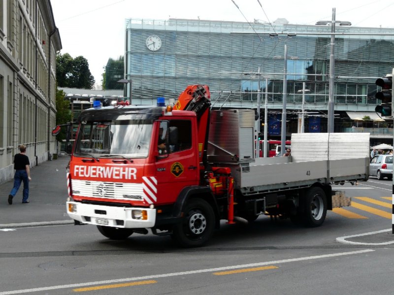 Mercedes LKW der Feuerwehr der Stadt Bern unterwegs in Bern am 05.07.2008