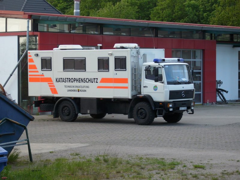 Mercedes-LKW vom Katastrophenschutz Rgen am 22.Mai 2009 in Bergen/Rgen.