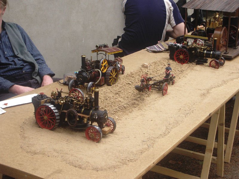 Modell des Dampfpfluges. Dies war ein Ausstellungsobjekt im Agrarmuseum Alt-Schwerin whrend des Dampftreffens
