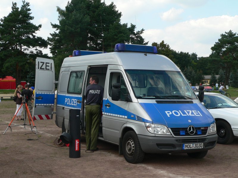 MOL-3030, Polizeifahrzeug aus dem Land Brandenburg. 4.8.2007, Strausberg
