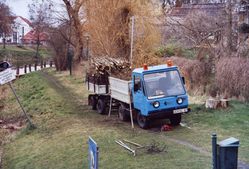 Multicar M 25 als Kippzug 2008 in Torgelow beim Wasserbau im Einsatz.