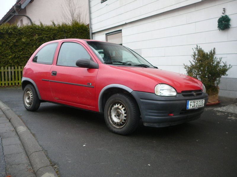 Opel Corsa, Stefans Rostlaube steht am 28.02.2009 in 36088 Hnfeld-Groenbach