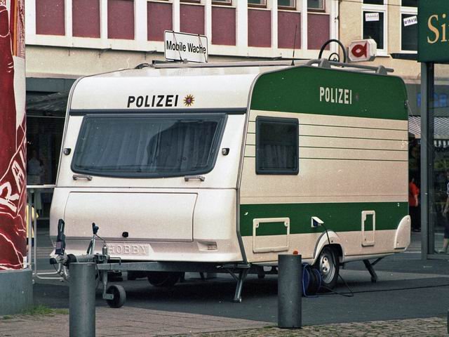 Polizei Wohnwagen