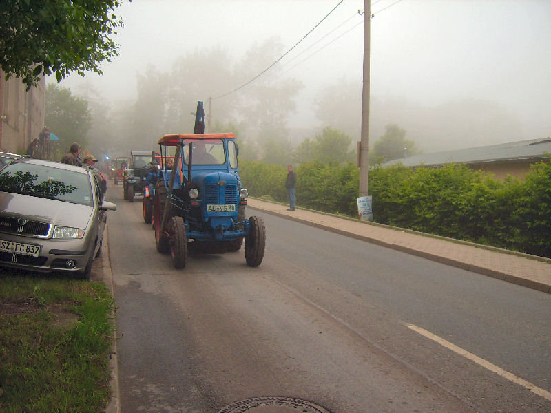 RS14736 beim Korso zum Grnhainer Oldtimer und Traktorentreffen 