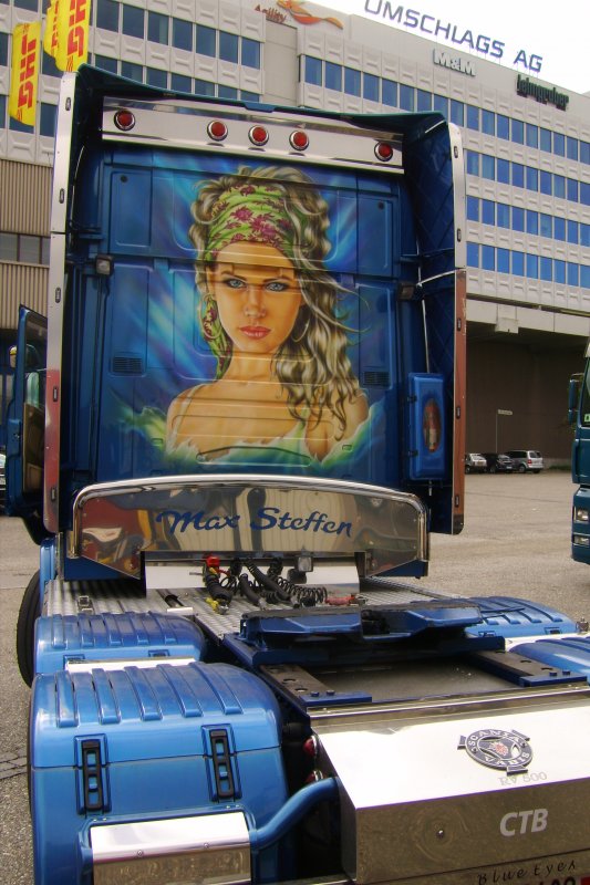 Rckansicht eines sehr schnen Scania auf dem Gelnde der UAG in Basel(frei zugnglich)