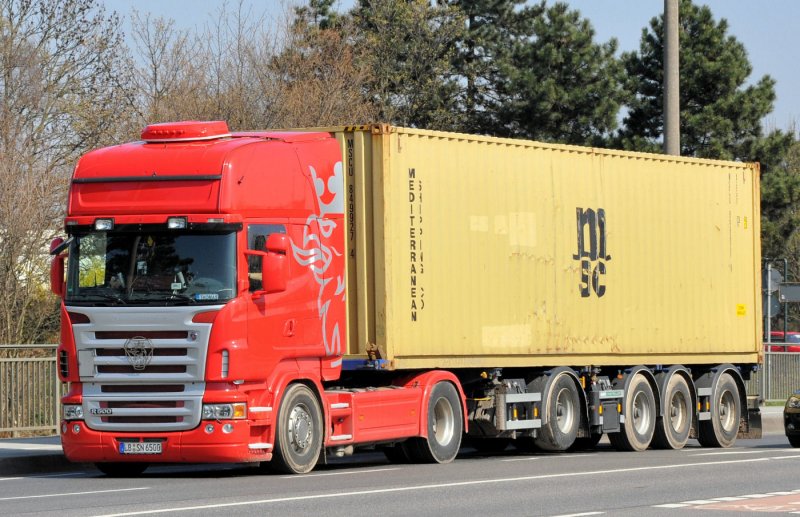 Scania R 500 - Container-Sattel am 31.03.2009 in Euskirchen.