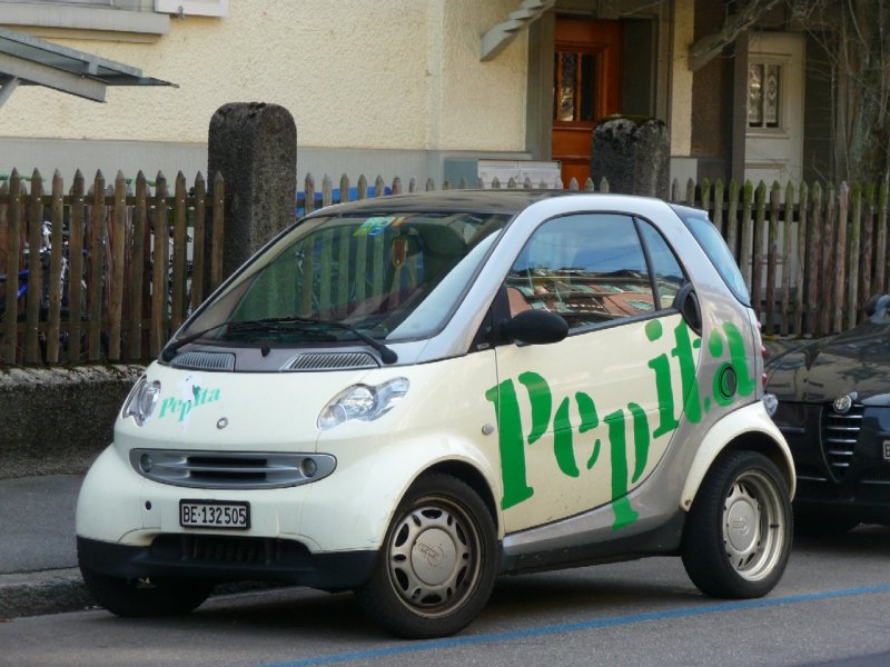 Smart mit Werbung Pepita ( Grapfruitgetrnk )BE 132505 in Bern am 05.10.2008