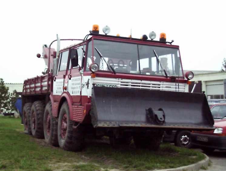 Tatra 813 als Bergefahrzeug in Greifswald 2000