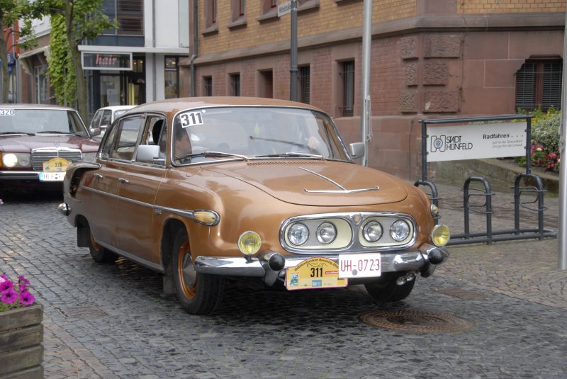 Tatra T2-603 Bj. 1967, 115 PS, startet bei der 3. ADAC-Oldtimersternfahrt zum Hessentag nach Langenselbold. Startort Hnfeld am 06.06.09 

