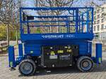 =System-Lift-Scherenb�hne der Firma LINDIG steht im April 2026 in Erfurt