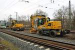 Zwei Zwietelsky Liebherr 922 Rail am 28.12.18 in Mainz von einen Gehweg aus fotografiert