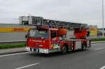 Drehleiter Renault G 280 Aufbau Metz der BF Antwerpen, Reservefahrzeug, beim Umzug in die neue Hauptfeuerwache, Aufnahme am 06.05.2009