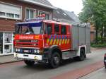 Tanklschfahrzeug DAF FFV2300HT365 Aufbau Mostard der Feuerwehr Vosselaar (Zone Taxandria), ehemaliges TLF der FF Mierlo - NL, Aufnahme am 30.05.2010 in Wuustwezel aus Anlass der Umzug fr 175