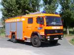 Tanklöschfahrzeug Mercedes-Benz 1124AF Aufbau Vanassche der Feuerwehr De Panne LZ Adinkerke, Aufnahme am 09.09.2006 