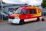 VW Crafter ELW der Feuerwehr Eppertshausen bei einer gro�en Waldbrand�bung Kreis Darmstadt Dieburg am 22.08.26 in Eppertshausen