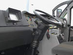Cockpit des MAN/Rosenbauer GFLF 13500/1500/500 Panther 8x8 Großflughafenlöschfahrzeuges. (Flughafen Dortmund, Juni 2004) 