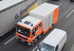 Ein MAN Typ? Gerätewagen Sanität (GW SAN), ein Einsatzfahrzeug für Einsatzlagen mit einem Massenanfall von Verletzten (MANV-Lage) der Berliner Feuerwehr am 26.04.21 Berliner