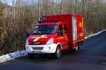 Feuerwehr Büdingen IVECO Daily GW-L (Florian Büdingen 1/64) beim Abrücken am 31.01.26 nach einer Großübung in Büdinger Gewerbegebiet