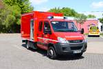 Feuerwehr Neu-Isenburg IVECO Daily GW-IuK (Florian Kreis Offenbach 14-1) am 13.06.26 bei einen Fototermin.