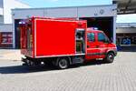 Feuerwehr Neu-Isenburg IVECO Daily GW-IuK (Florian Kreis Offenbach 14-1) am 13.06.26 bei einen Fototermin.
