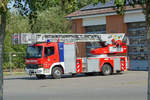 DLK 23/12 MB ATEGO 1528 / METZ L32 der Freiwilligen Feuerwehr Ueckermünde.