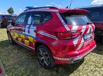 =Seat Ateca als Kommandowagen der Feuerwehr MÖRFELDEN-WALLDORF, gesehen auf dem Parkplatz der 2025er Rettmobil in Fulda