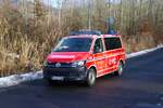 Feuerwehr Ortenberg VW T6 KdoW beim Abrücken am 31.01.26 nach einer Großübung in Büdinger Gewerbegebiet