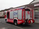 Nagelneues Feuerwehr Maintal LF20 mit dem Rufnamen Florian Maintal 1-46-1 von hinten am 30.12.15 in Dörnigheim.