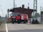 Feuerwehreinsatz in Guben - allerdings geplant und ohne Gefahr. Das Fahrzeug mit dem Kennzeichen SPN-N 759 bringt Wasser für die Dampflok 52 8177-9, die sich auf der Fahrt von Berlin nach Wolsztyn befindet. 27.4.2013