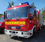 =Iveco Euro Fire als LF 8/6 steht auf dem Gästeparkplatz anl. der Feierlichkeiten  100 Jahre Feuerwehr HÜNFELD  im Juni 2025