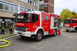 Feuerwehr Maintal Mercedes Benz LF10 Kats (Florian Maintal 3-43-1) bei einer Jugendfeuerwehr Großübung am 25.10.25 in Erlensee an der Georg Büchner Schule
