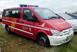 =MB Viano der Feuerwehr von FULDABR�CK, gesehen auf dem Parkplatz bei der RettMobil 2017 in Fulda - Mai 2017