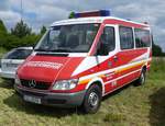 =MB Sprinter der Freiwilligen Feuerwehr der Stadt LOLLAR steht auf dem Parkgelände der RettMobil Fulda im Mai 2019