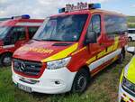 =MB Sprinter als MTW der Feuerwehr MÜCKE steht auf dem Parkplatz der RettMobil 2022 in Fulda, 05-2022