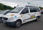 =MB Vito als Feuerwehr-Mobil der Stadt WOLFENBÜTTEL steht anl.