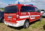 =MB Viano als MTW der Feuerwehr HELFENDORF steht auf dem Parkplatz der RettMobil im Mai 2022