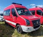 =VW Crafter als MTW der Feuerwehr HAßFURT, abgestellt auf dem Parkplatz der 2025er Rettmobil in Fulda