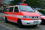 VW T4 Mannschaftstransportwagen der Feuerwehr Wiesbaden.