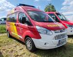 =Ford Transit Custom als Mehrzweckfahrzeug der Feuerwehr von ELSENFELD, abgestellt auf dem Parkplatz der 2025er Rettmobil in Fulda